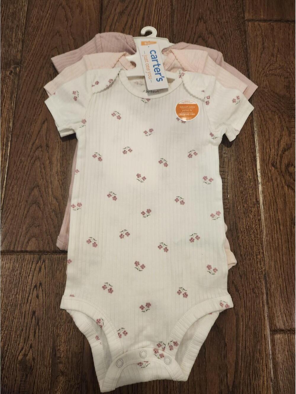 Carters girls Size 9m 3 Pack Bodysuits